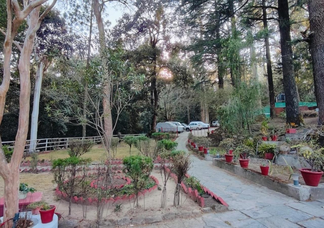 Chevron Rosemount Hotel Ranikhet Bagian luar foto