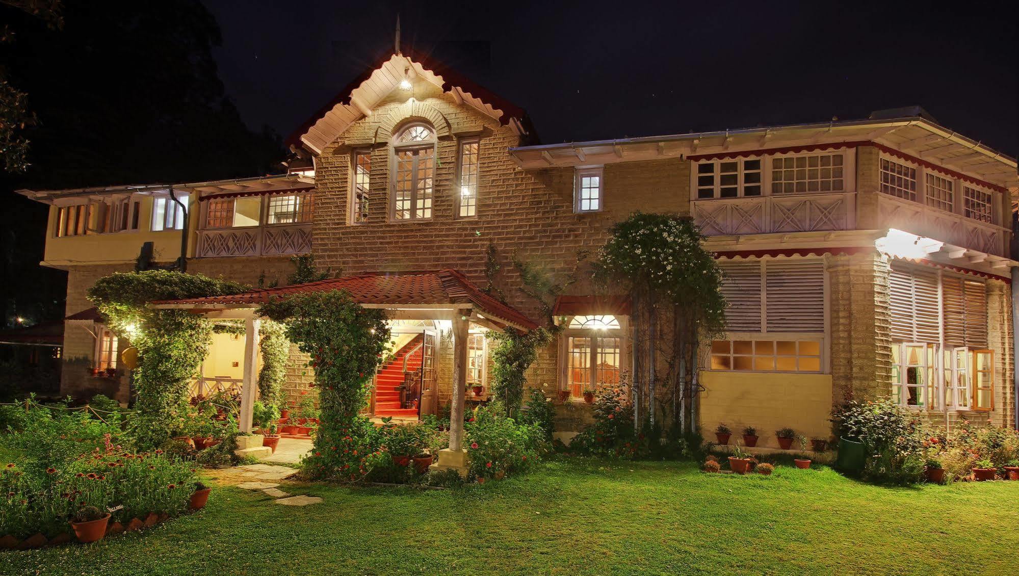 Chevron Rosemount Hotel Ranikhet Bagian luar foto