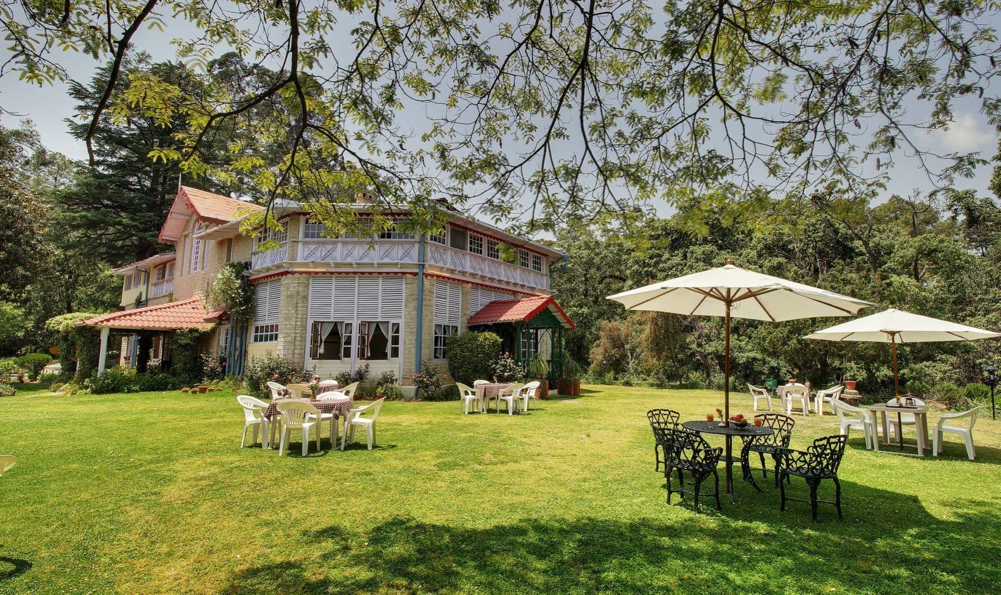 Chevron Rosemount Hotel Ranikhet Bagian luar foto
